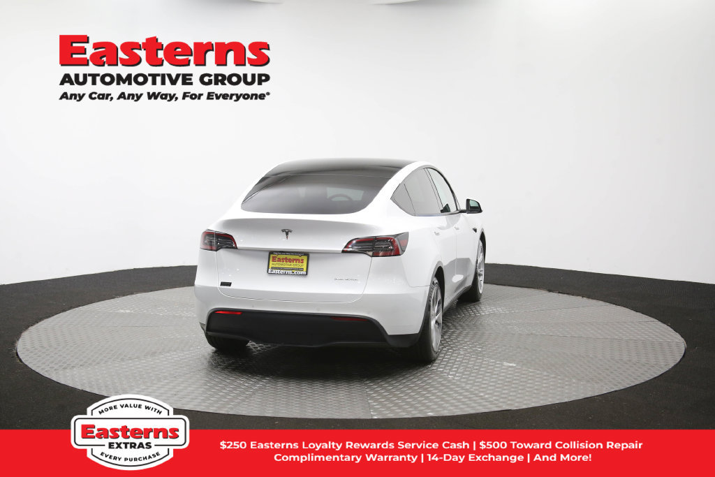 Used 2021 Tesla Model Y Long Range AWD/4WD image 38
