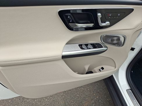 New 2026 Mercedes-Benz GLC 300 4MATIC image 10