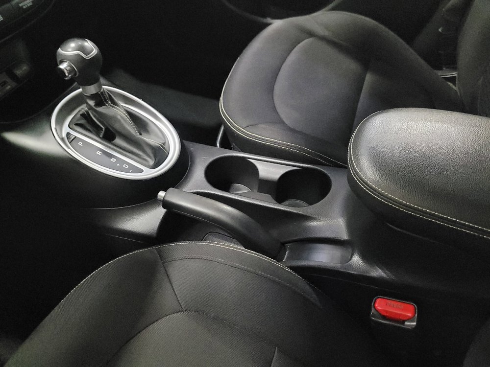 Used 2014 Kia Soul + FWD image 26