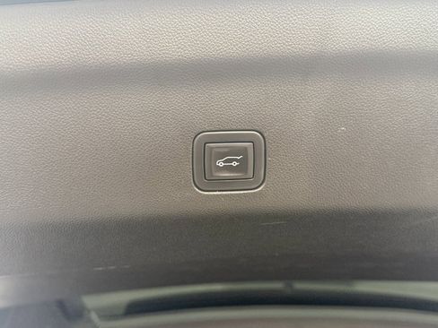 Certified 2023 Chevrolet Tahoe RST image 16