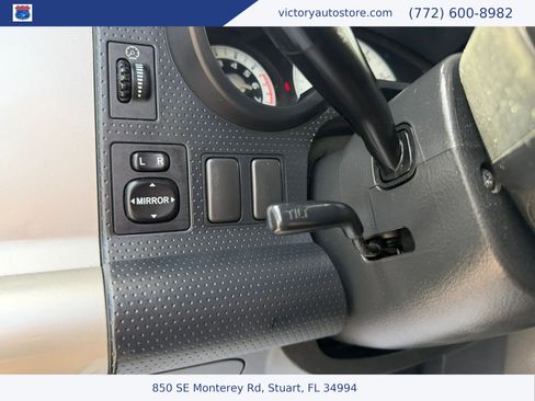 Used 2007 Toyota FJ Cruiser 4WD image 50