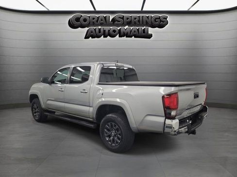 Used 2021 Toyota Tacoma SR5 RWD image 4