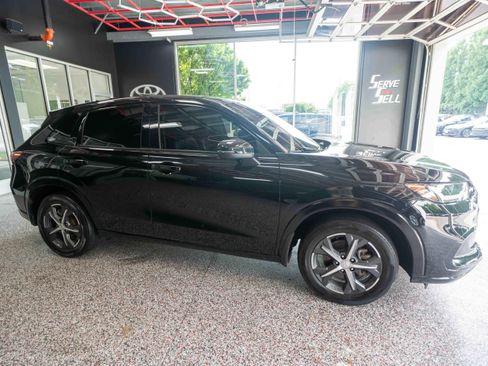 Used 2023 Honda HR-V EX-L image 5