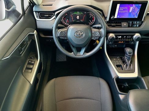 Used 2023 Toyota RAV4 LE AWD/4WD image 10