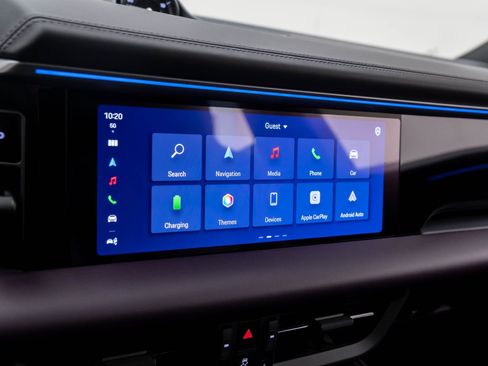 New 2025 Porsche Macan 4S Electric image 24