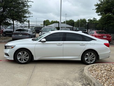 Used 2018 Honda Accord LX image 2