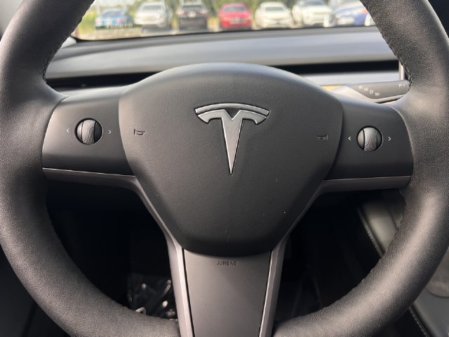 Used 2021 Tesla Model 3 Standard Range Plus RWD image 16