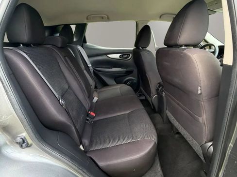 Used 2018 Nissan Rogue Sport S AWD/4WD image 12
