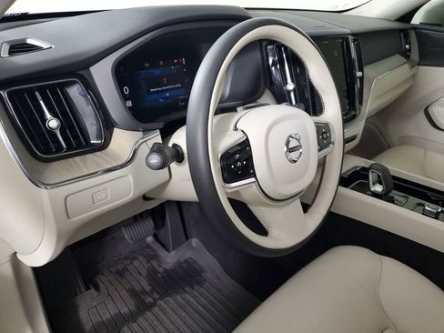 Used 2023 Volvo XC60 B5 Plus w/ Climate Package AWD/4WD image 28