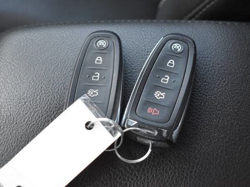 Used 2014 Ford Focus Titanium image 33