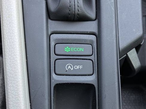 Used 2025 Honda Accord SE image 32