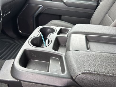 Used 2024 Chevrolet Silverado 2500 LT image 25