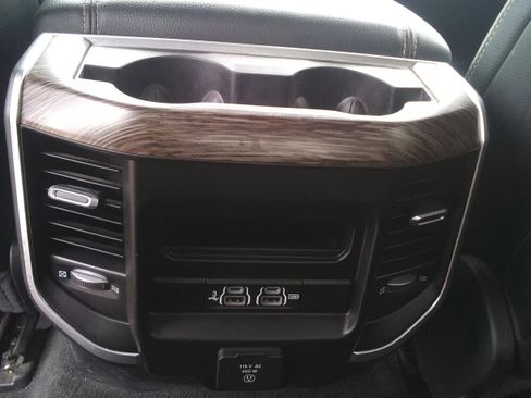 Used 2020 RAM 1500 Laramie image 9