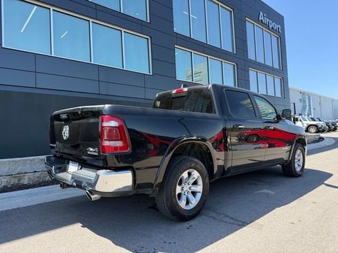 Used 2021 RAM 1500 Laramie AWD/4WD image 3