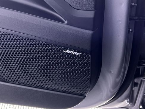 Used 2025 Hyundai Elantra Limited image 31