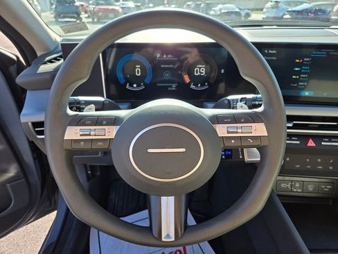 Used 2025 Hyundai Sonata SEL FWD image 26