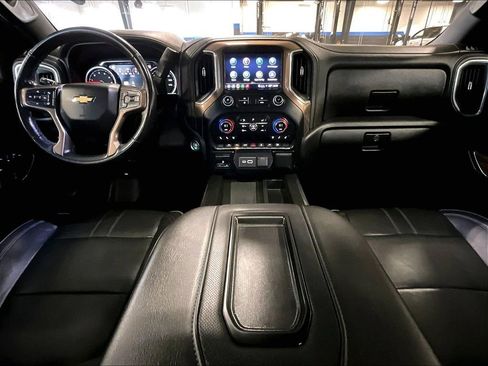 Used 2022 Chevrolet Silverado 1500 High Country w/ Technology Package AWD/4WD image 21