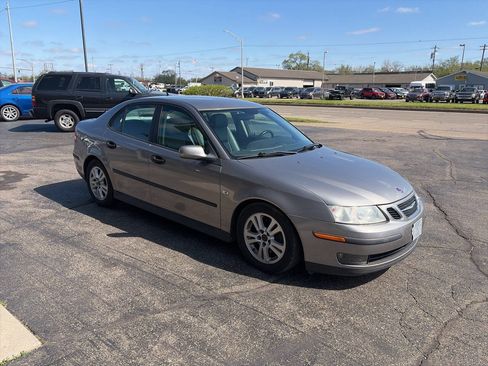 Used 2005 Saab 9-3 Linear FWD image 12