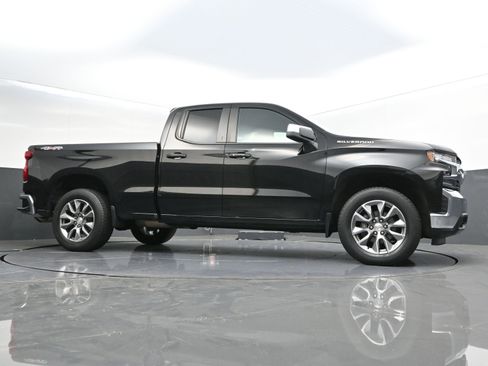 Used 2022 Chevrolet Silverado 1500 LT image 44