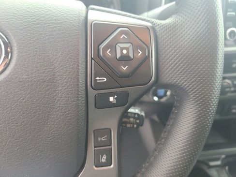 Used 2023 Toyota Tacoma TRD Off-Road image 18