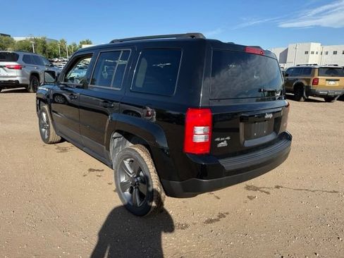 Used 2015 Jeep Patriot High Altitude AWD/4WD image 3