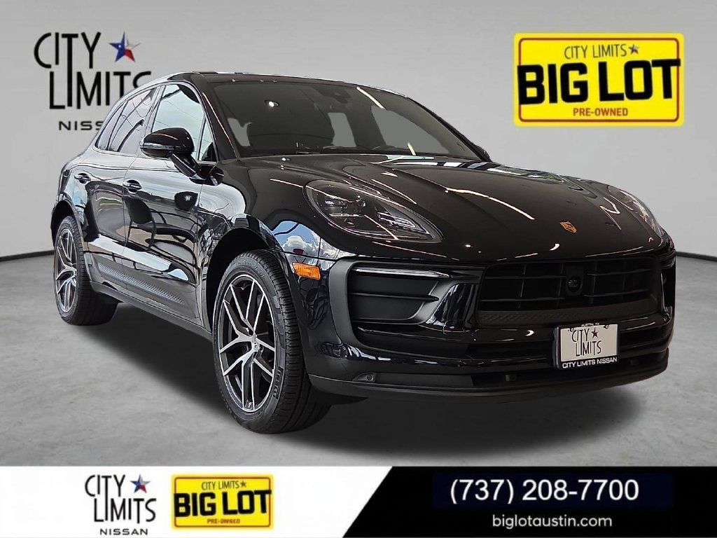 Used 2025 Porsche Macan Turbo AWD/4WD image 1