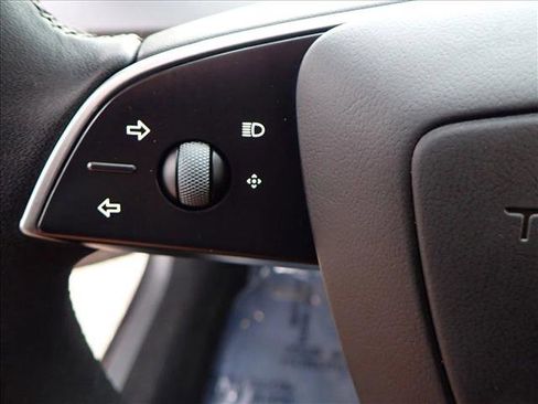 Used 2025 Tesla Model 3 Long Range image 12