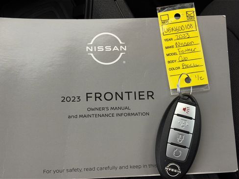 Used 2023 Nissan Frontier SV w/ SV Convenience Package AWD/4WD image 40