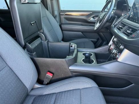 Used 2022 GMC Yukon SLE w/ Max Trailering Package AWD/4WD image 17