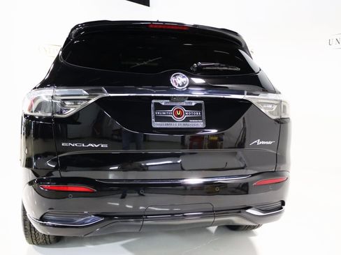 Used 2023 Buick Enclave Avenir w/ Avenir Technology Package image 29