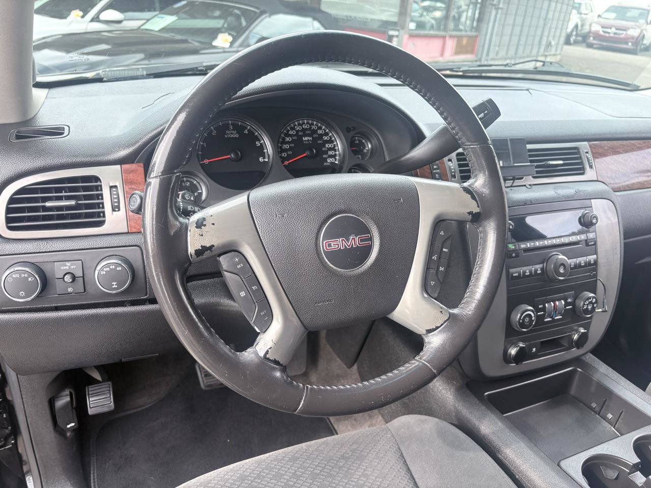 Used 2008 GMC Yukon SLE AWD/4WD image 9