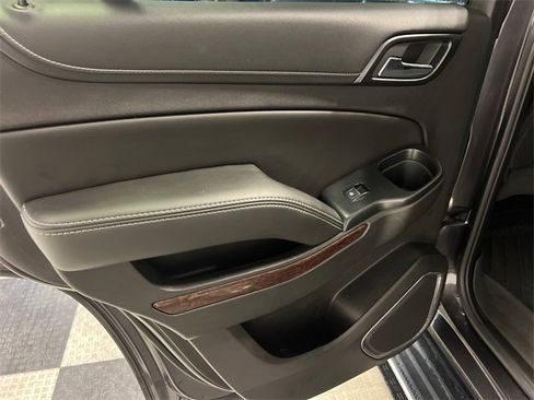 Used 2017 GMC Yukon SLT w/ Open Road Package image 18