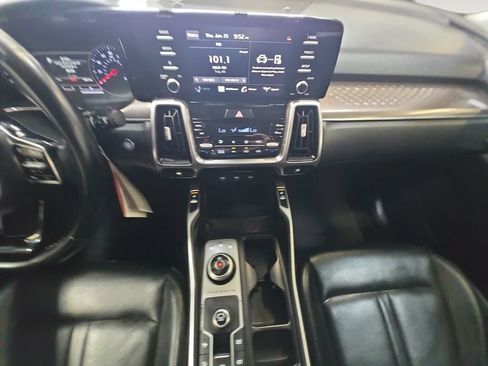 Used 2021 Kia Sorento S FWD image 14