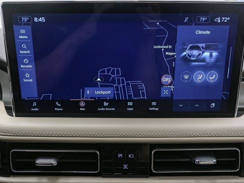 Used 2023 Lincoln Nautilus AWD w/ Premium Package image 25