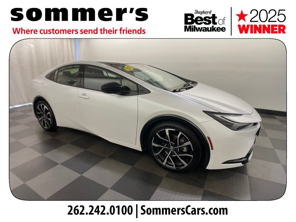 Used 2023 Toyota Prius Prime Premium FWD image 6