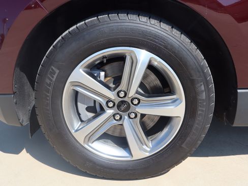 Used 2024 Ford Edge SEL w/ Convenience Package AWD/4WD image 31