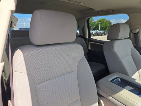 Used 2018 Chevrolet Silverado 1500 LT w/ Texas Edition RWD image 29