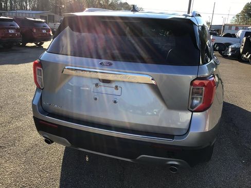 Used 2024 Ford Explorer Limited image 8