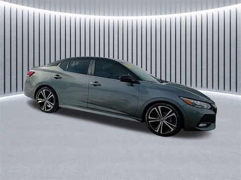 Used 2020 Nissan Sentra SR image 3