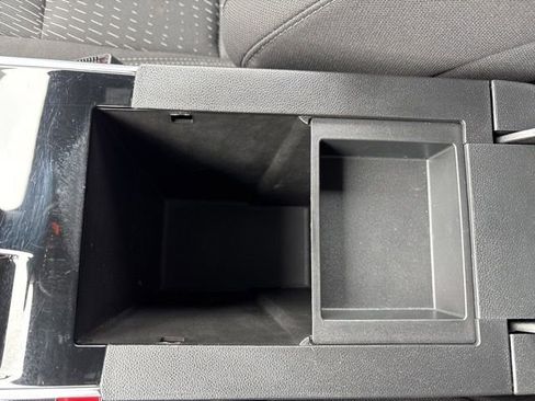 Used 2025 Chevrolet Equinox LT FWD image 22