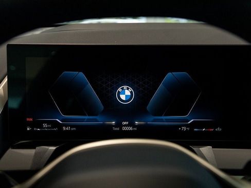 Used 2025 BMW X3 xDrive30i w/ Premium Package image 28