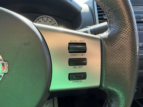 Used 2012 Nissan Frontier PRO-4X AWD/4WD image 25