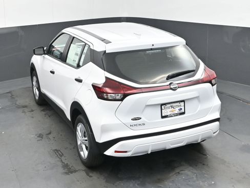 Certified 2025 Nissan Kicks Play S image 35