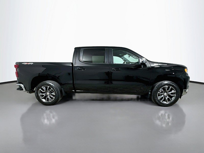 Used 2024 Chevrolet Silverado 1500 LT AWD/4WD image 8