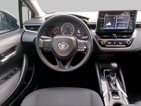 Used 2021 Toyota Corolla LE FWD image 4