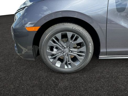 Used 2026 Honda Odyssey Touring image 6