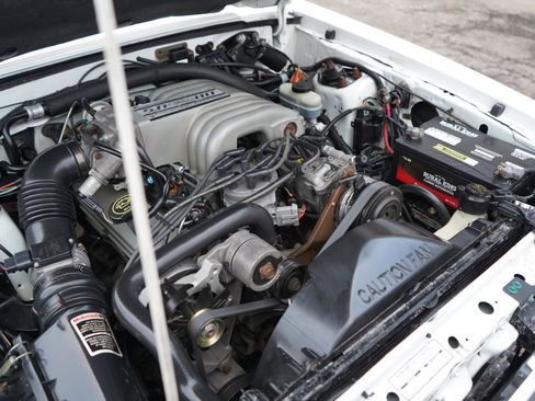 Used 1993 Ford Mustang LX image 79