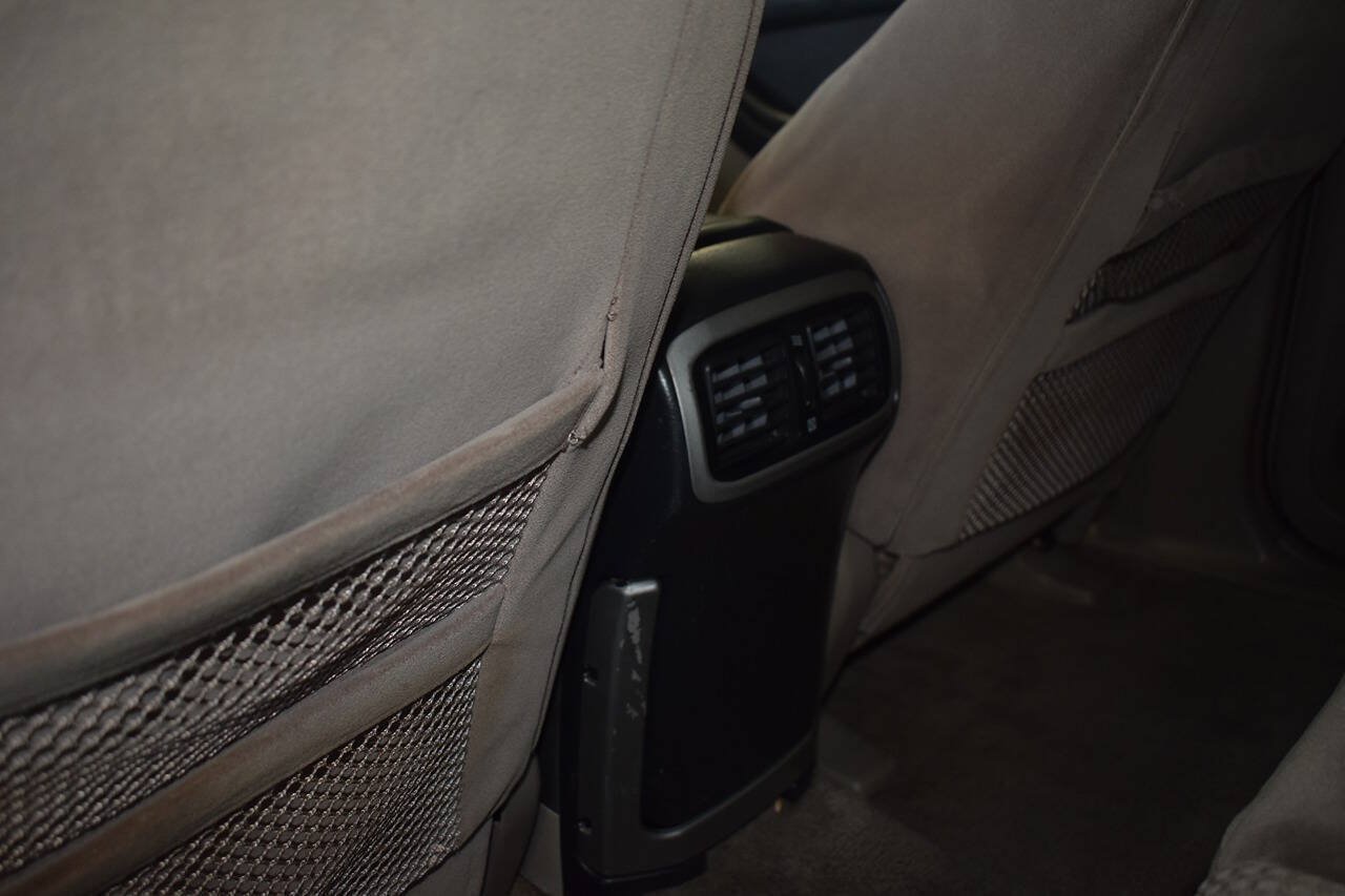 Used 2003 Toyota 4Runner SR5 AWD/4WD image 21