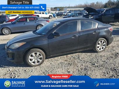 Used 2013 MAZDA MAZDA3 i SV
