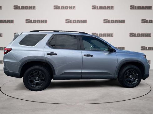 Used 2024 Honda Pilot TrailSport image 6